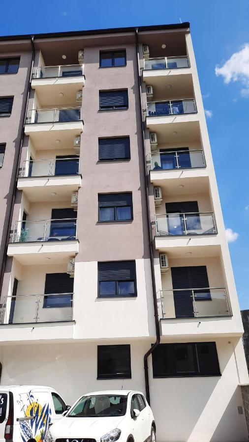 Nina Studio Apartment Bijeljina Exteriér fotografie